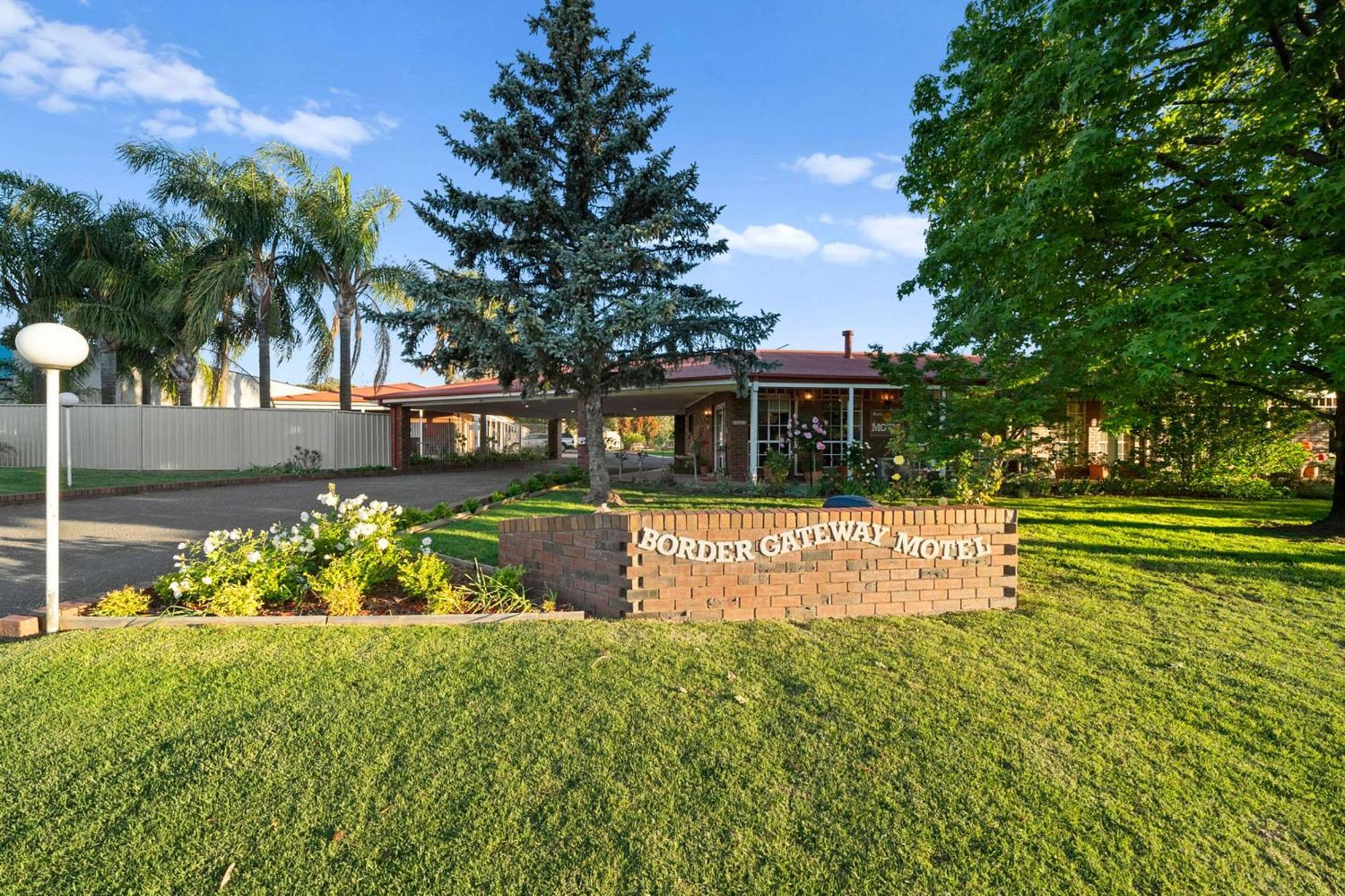 Econo Lodge Border Gateway Wodonga Buitenkant foto
